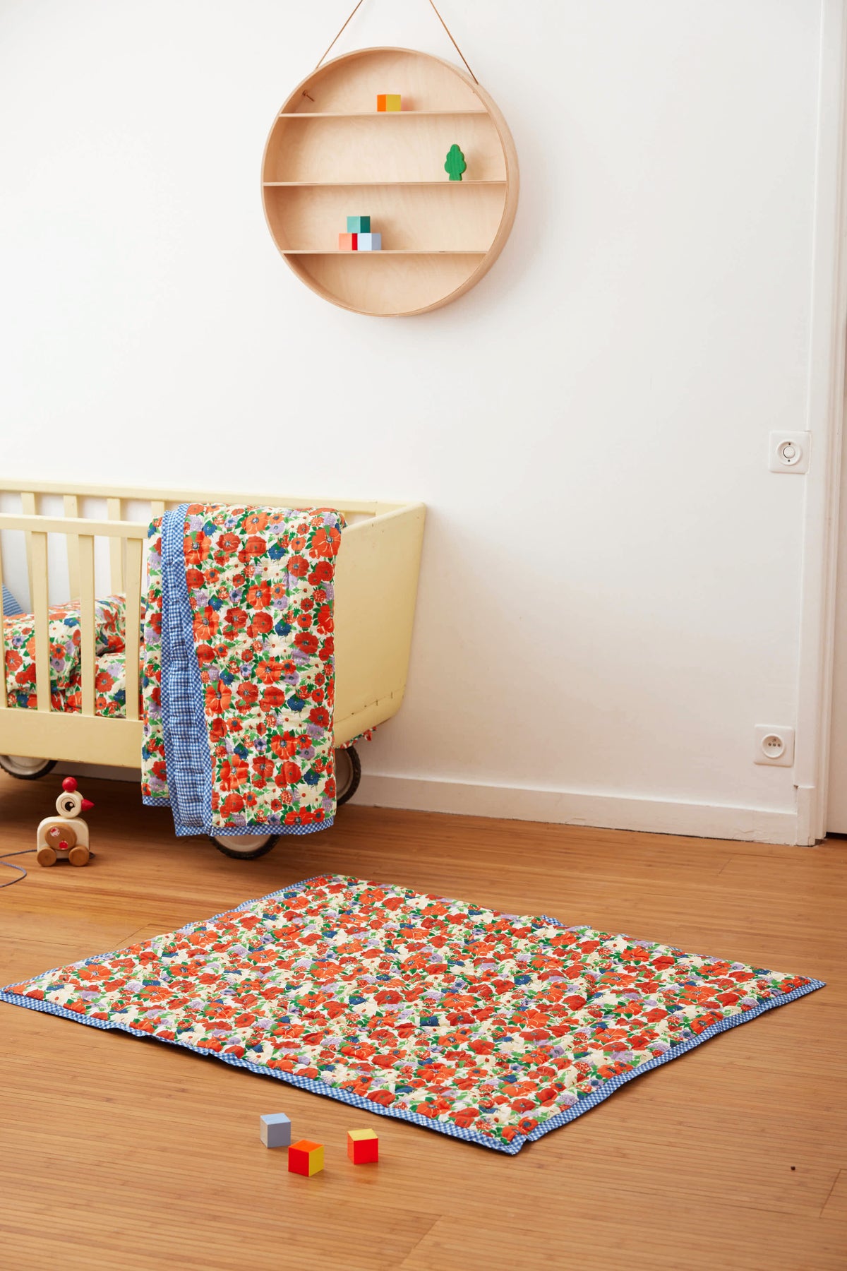 Spring f reversible quilted play mat