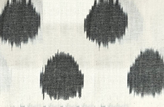 motif Black and White dots ikat