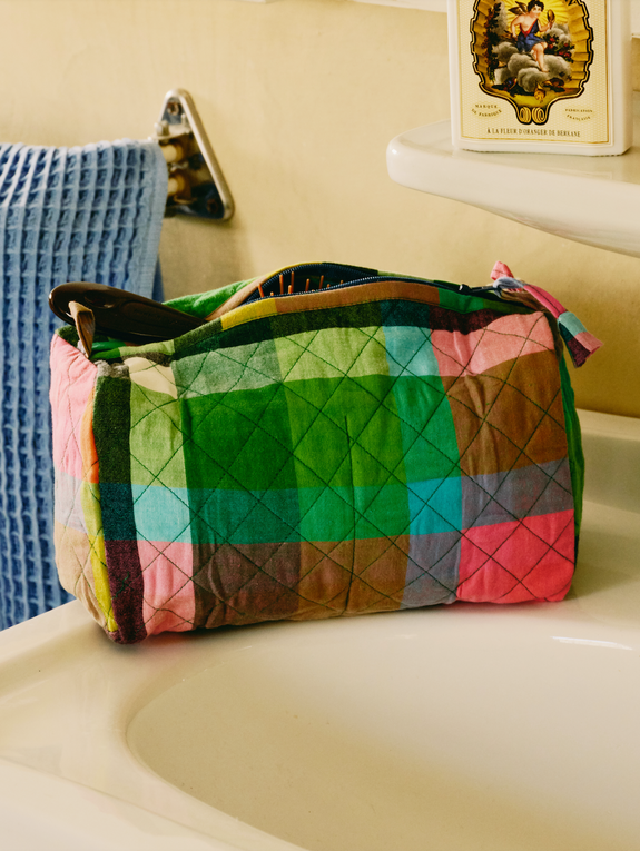 Trousse de toilette matelassée ronde