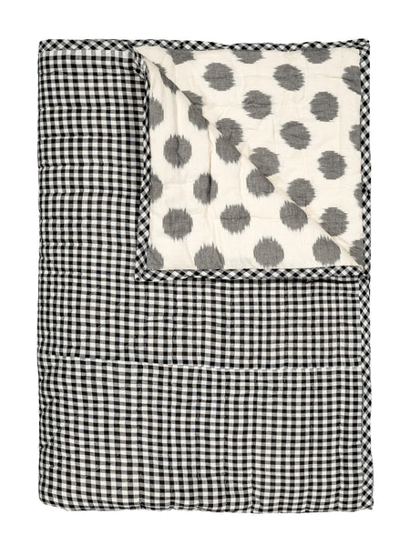 QUILT-black-and-white-dots-2