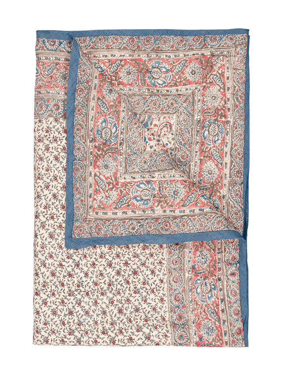 Reversible quilted blanket