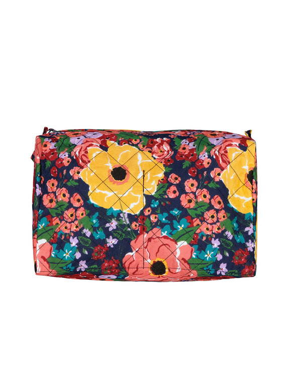 HELEN FLOWER round quilted toiletry bag