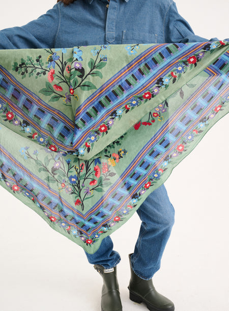 foulard_norma_green_ground_sarong_2