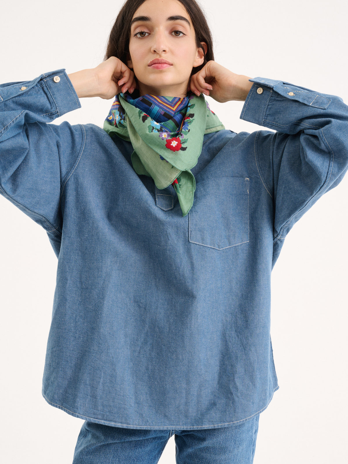 foulard_norma_green_ground_sarong_5