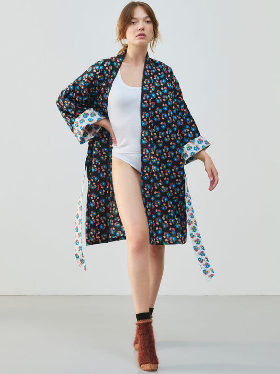 kimono_court_femme_iris_black_ground_4