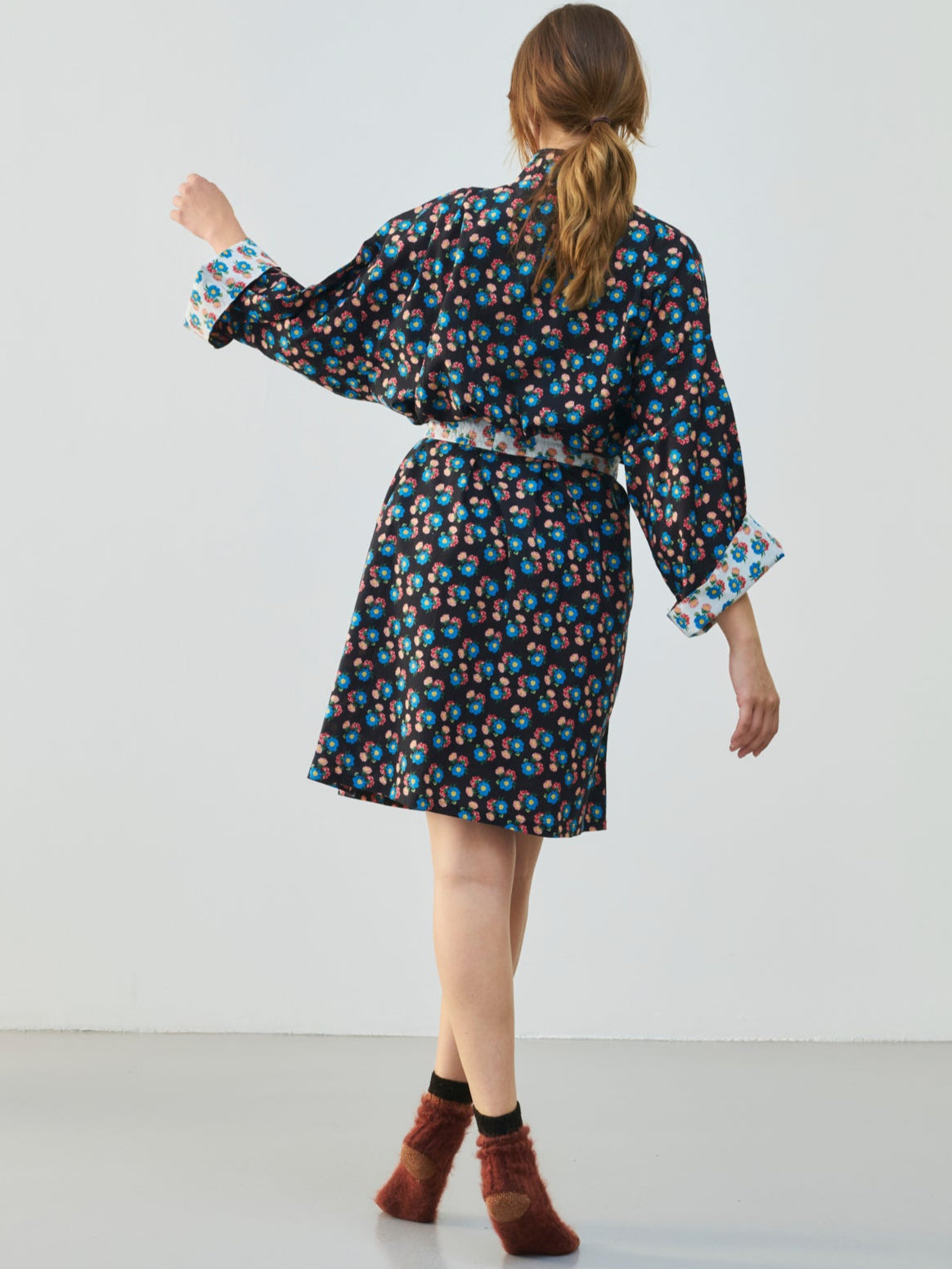 kimono_court_femme_iris_black_ground_7