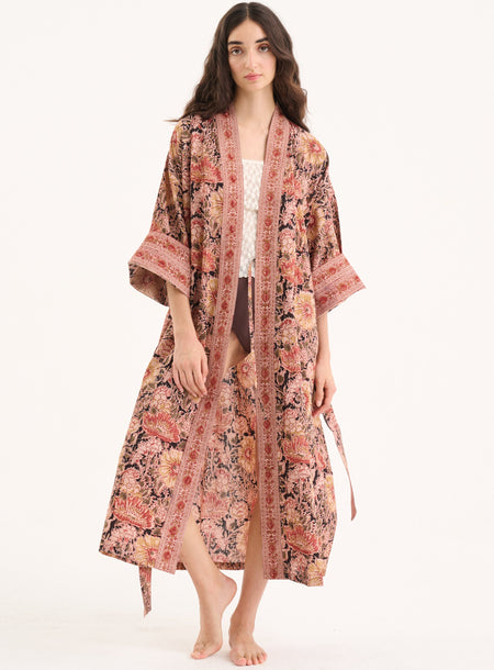 kimono_long_bunch_of_flowers