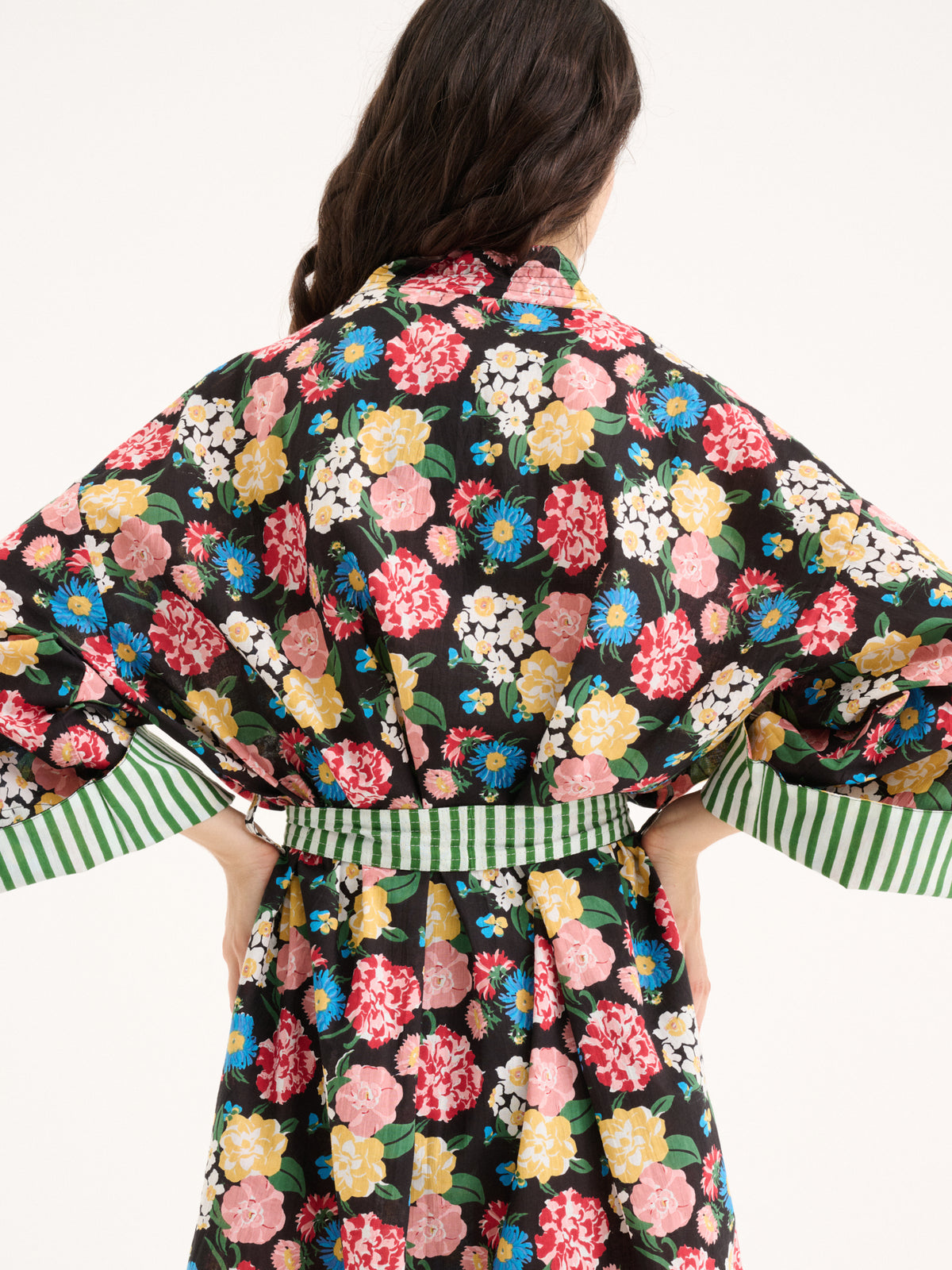 kimono_long_flora_black_ground_9