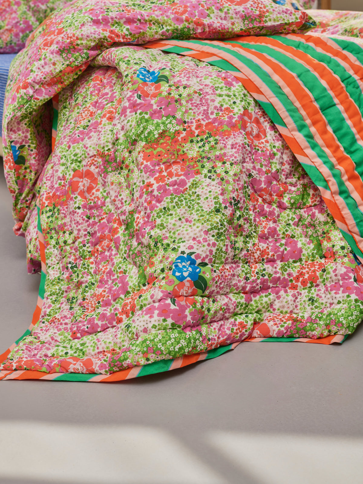 Reversible quilted blanket