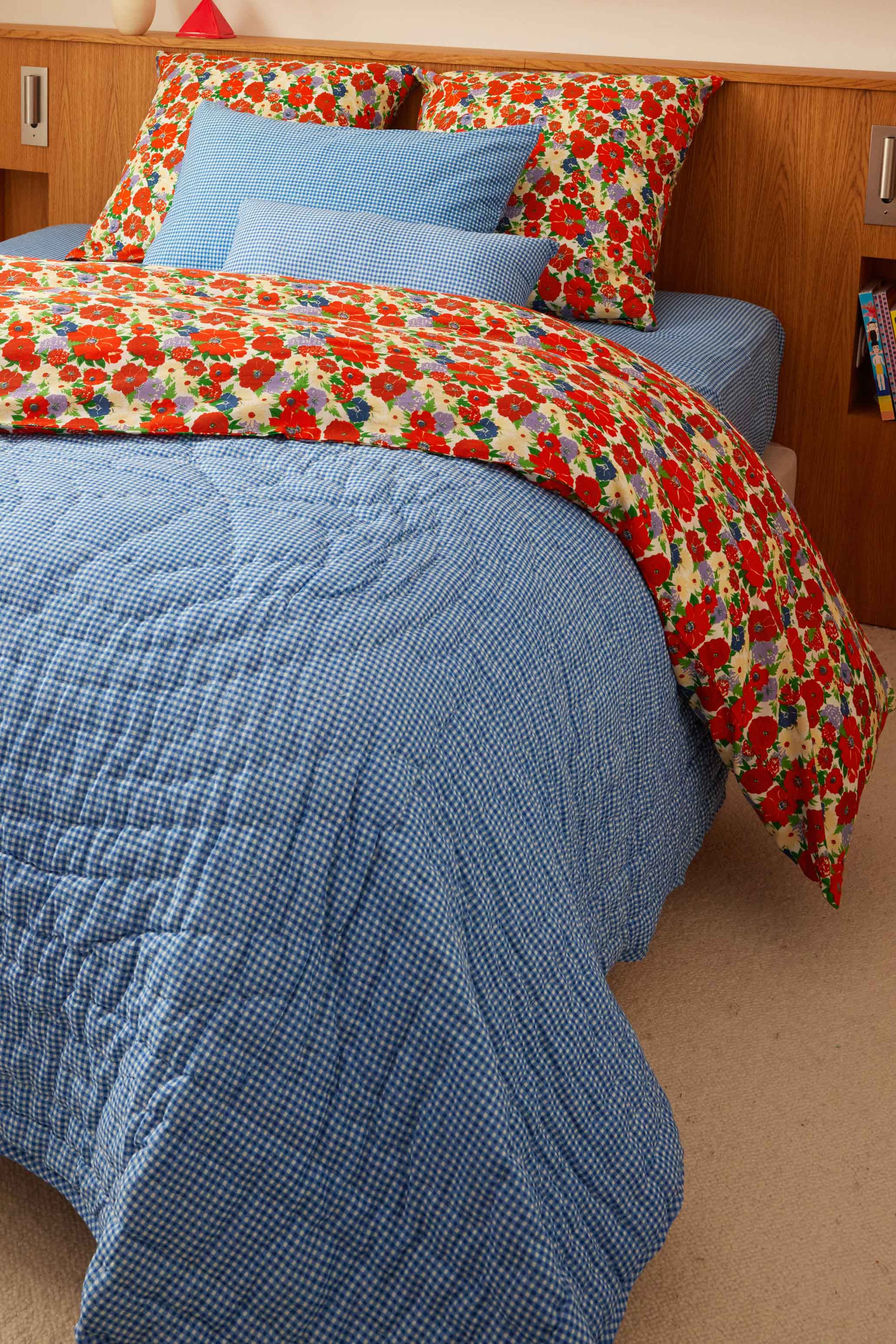 Plaids and bedspreads, Lucas du Tertre