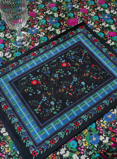 Sarong placemat