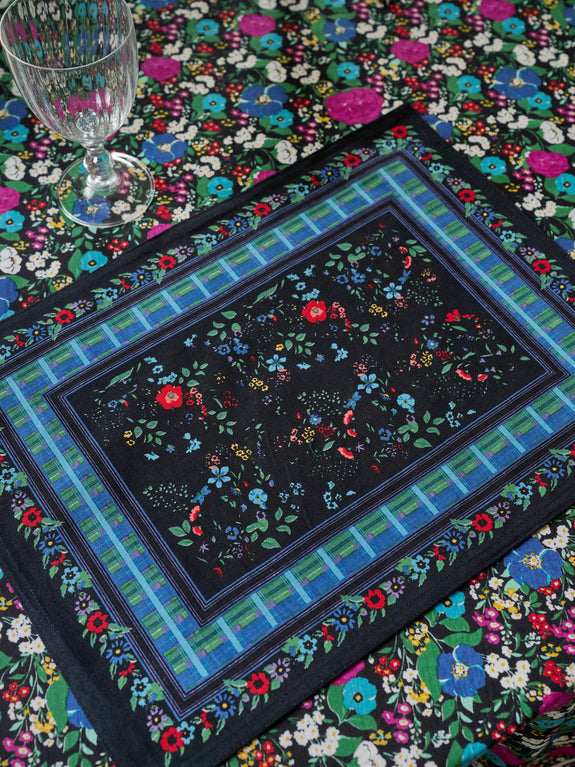 Sarong placemat