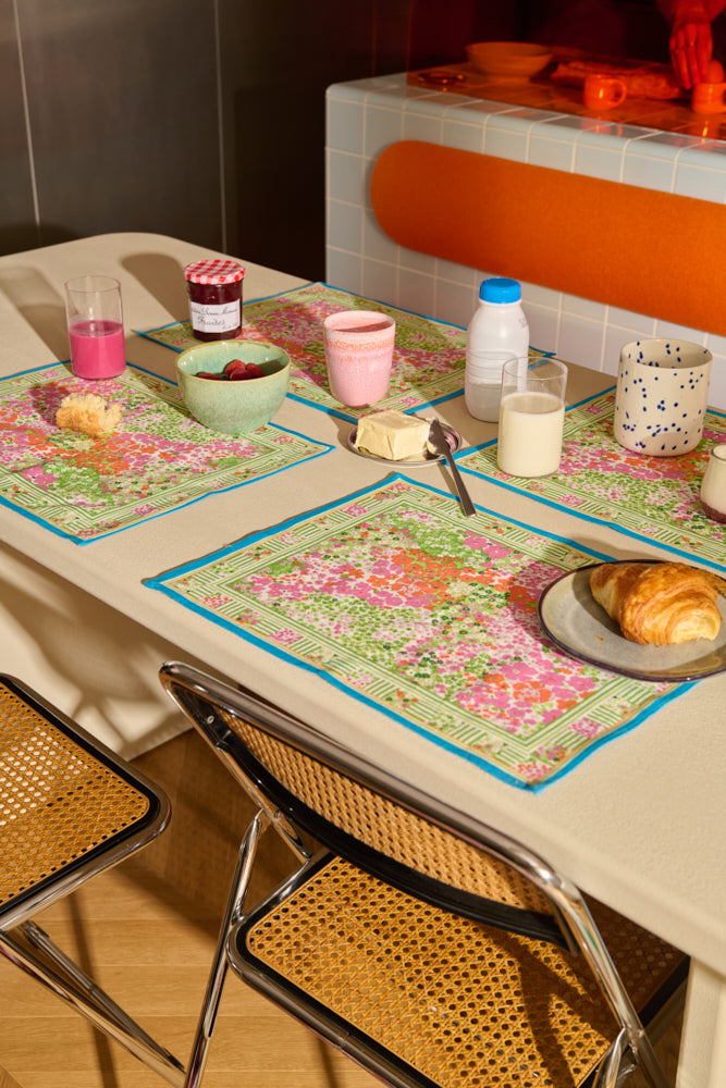 set_table_daisy_sarong
