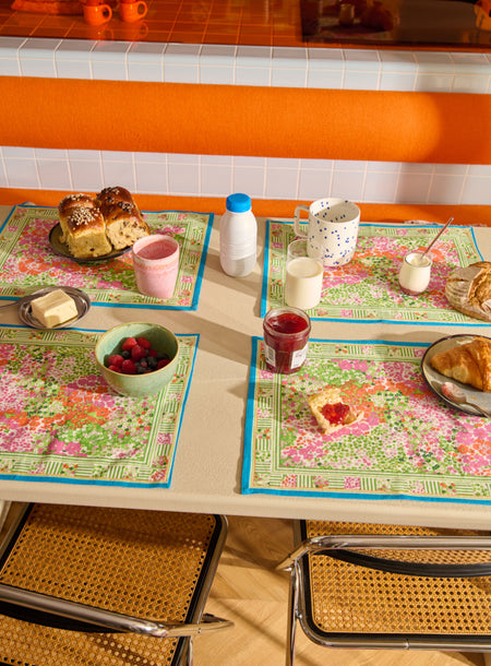 set_table_daisy_sarong_3