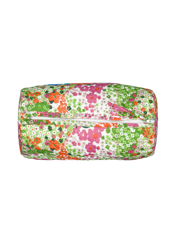 Round quilted toiletry bag