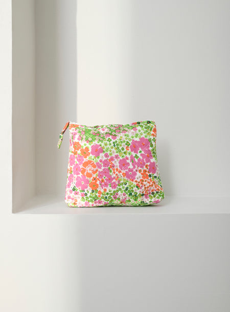 Trousse de toilette matelassée