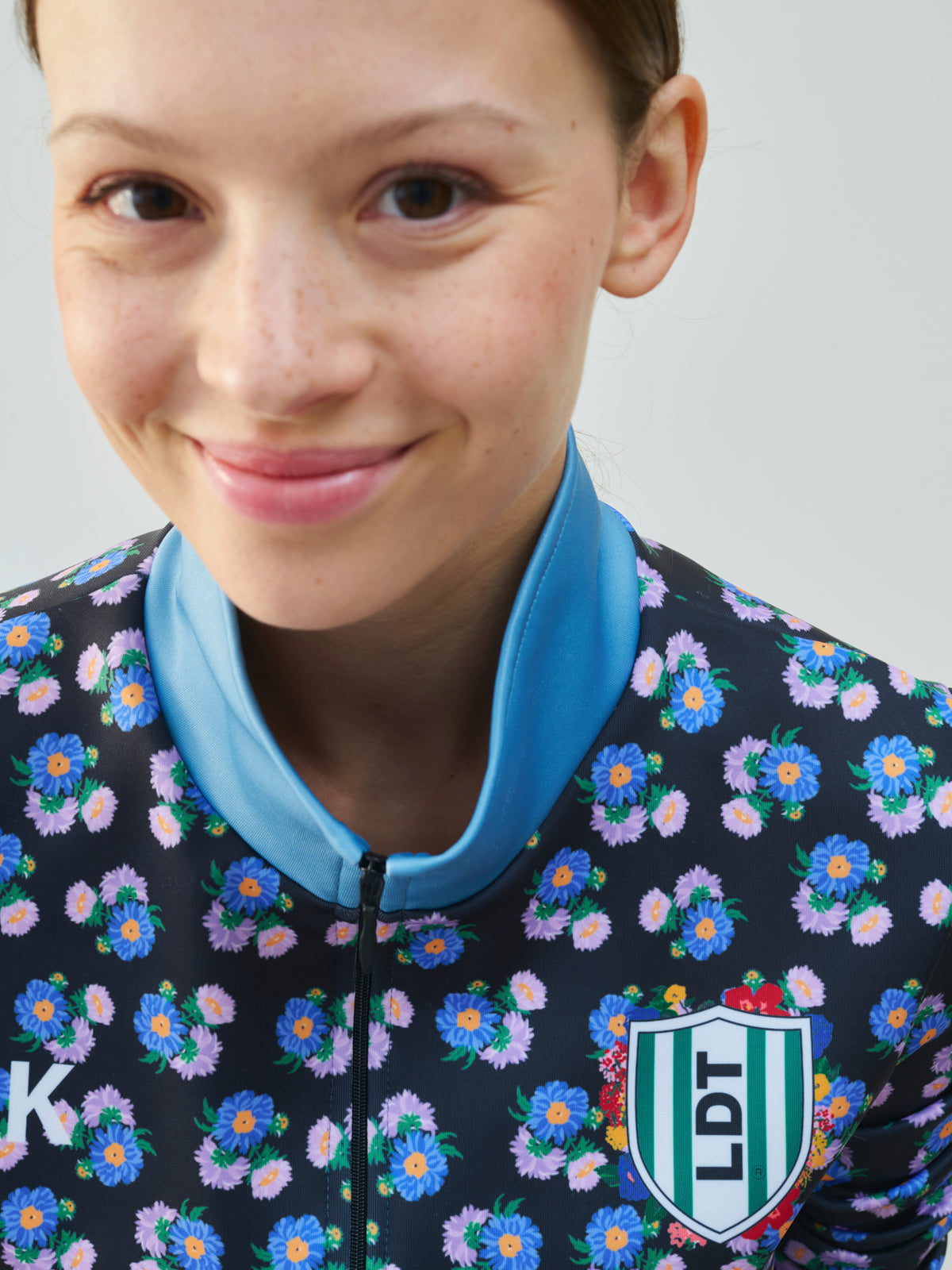 veste_lily_achille_black_ground_5