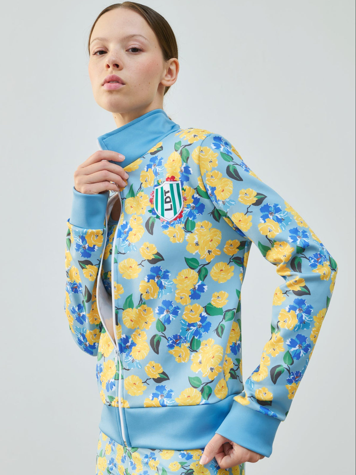 veste_lily_blue_roses_2