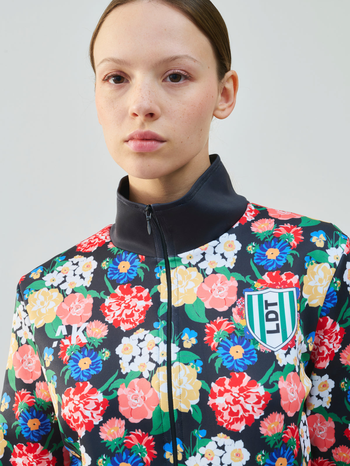 veste_lily_flora_black_ground